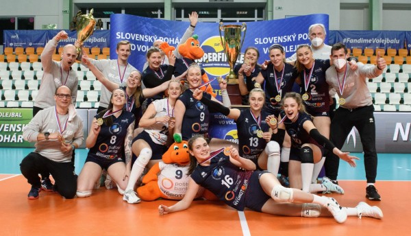 Slávia EU Bratislava po pätnástykrát na tróne v Slovenskom pohári vo volejbale žien