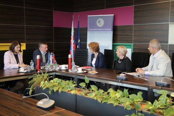 AIUTA President François Vellas on a Visit to UEBA
