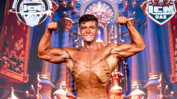 Študent Obchodnej fakulty EUBA Dávid Ščúry sa stal majstrom sveta v naturálnej kulturistike